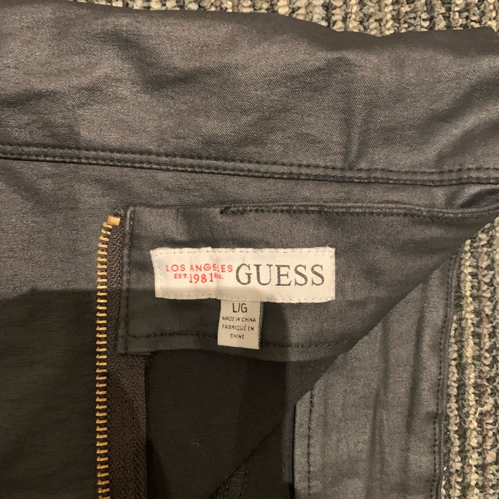 GUESS Black Vegan Leather Pencil Skirt Gold Logo Waist Bodycon Size L - Picture 5 of 7